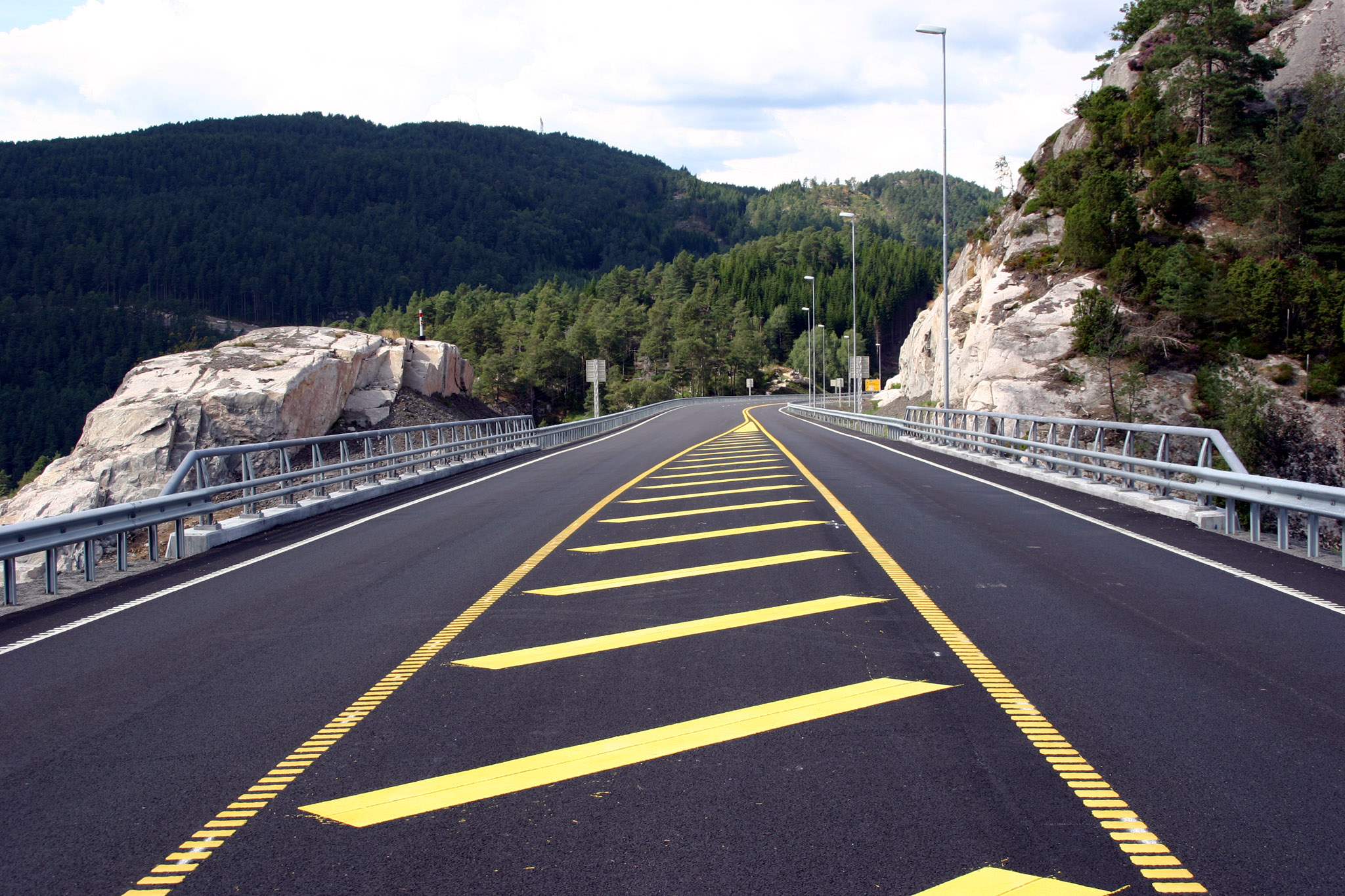 Storfossen bru fra øst